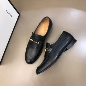 Gucci Dress Shoe in Black