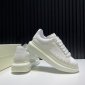 Replica Alexander McQueen Sneaker Oversized in White Heel