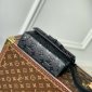 Replica Lv Steamer Wearable Wallet