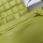 Replica Bottega Veneta Cassette Crossbody Bag Padded Maxi Intrecciato Leather Green 1025001