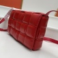 Replica BOTTEGA VENETA Nappa Maxi Intrecciato Padded Cassette Crossbody Bag Firework