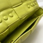 Replica BOTTEGA VENETA Lambskin Maxi Intrecciato Padded Chain Cassette Crossbody Bag Kiwi