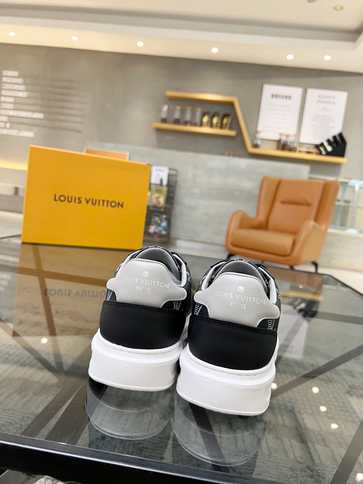 LOUIS VUITTON TIME OUT SNEAKER - LSVT139 - We Replica! - Best Replica  Website