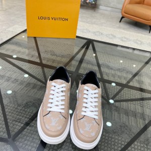 Time out Louis Vuitton sneakers