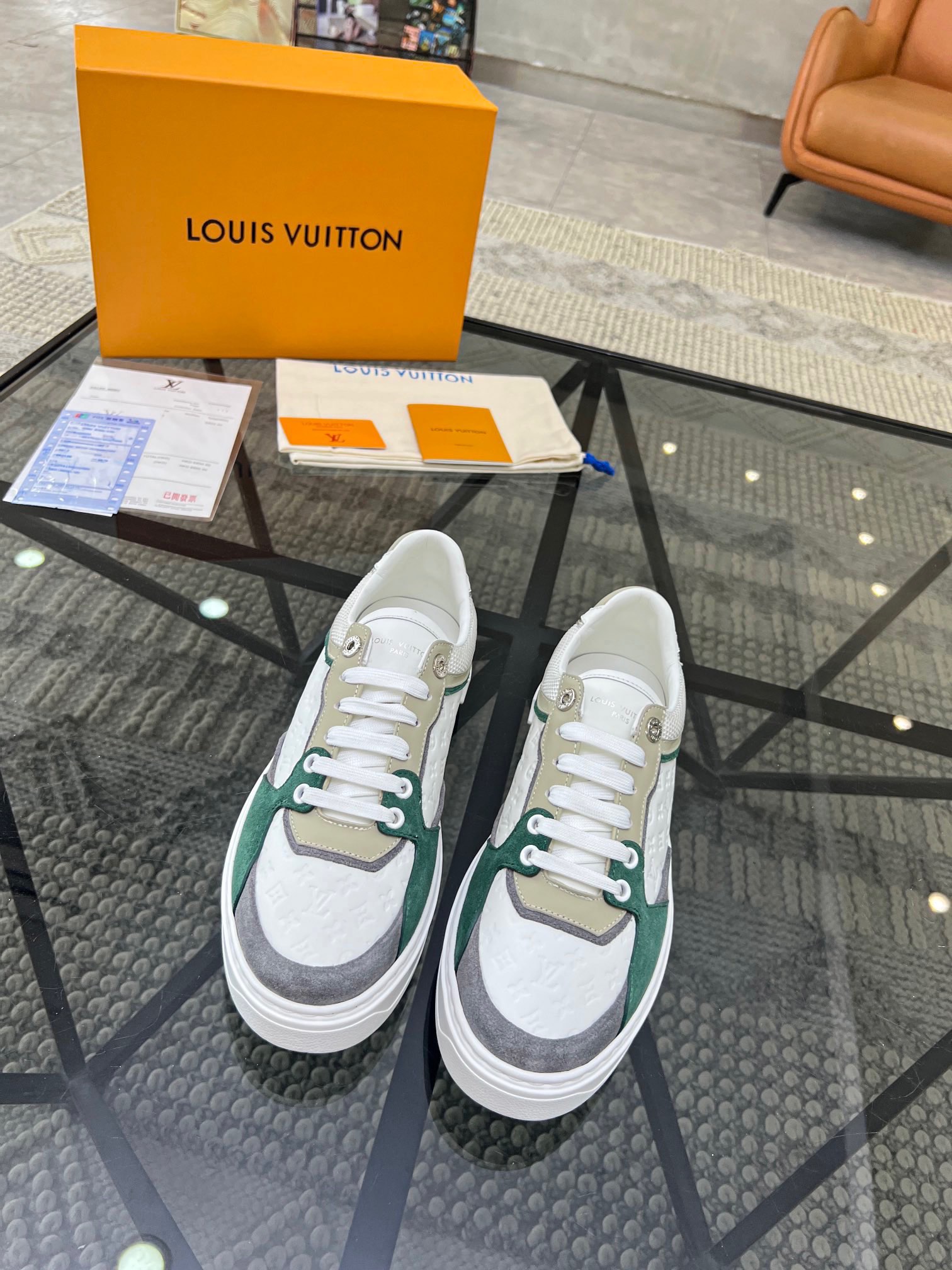Replica Louis Vuitton Shoes