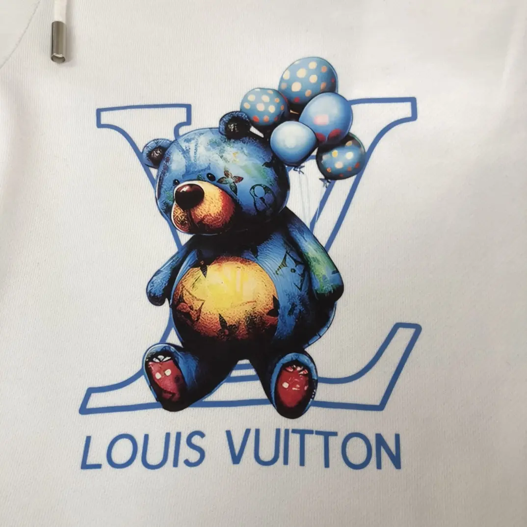 Louis Vuitton Summer Shorts White Bear Print - Image 5