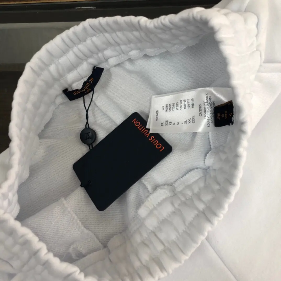 Louis Vuitton Summer Shorts White Bear Print - Image 6