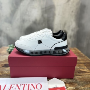 Bike Shoes Fashion Design 2023 Valentinosity Men And Women Business Decoration Outdoor Running Student Casual Shoes 04 05 From Ggshoes02, $146.74 | DHgate.Com