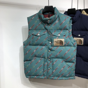 Gucci & The North Face Down Jacket Gilet in Green