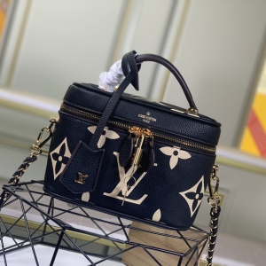 2021 Louis Vuitton Empreinte Bicolor Black Vanity Bag Chain Strap $3250+