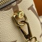 Replica Louis Vuitton On The Go Pm Cream Bag