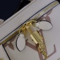 Replica Louis Vuitton On The Go Pm Cream Bag