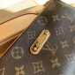 Replica Louis Vuitton Eva Clutch