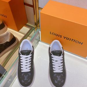 Time out leather trainers Louis Vuitton Brown 