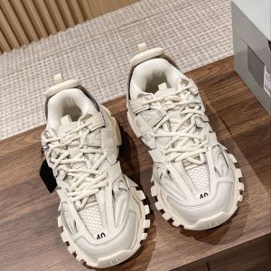 Balenciaga - lace-up low-top track sneakers