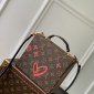 Replica LOUIS VUITTON Monogram Falling in Love Mobile Box