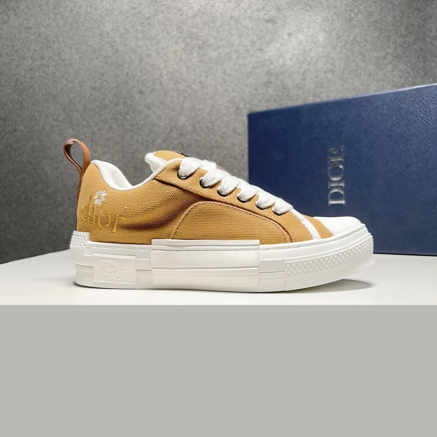 Coco Sneakers Dior B23 Skater Low Top Cream Dior Oblique Jacquard ...