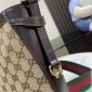 Replica GUCCI Medium sized bucket shoulder backpack