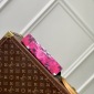 Replica Louis Vuitton Wearable wallet