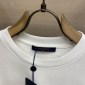 Replica Louis Vuitton - Embossed LV T-shirt White Optique. Size L0