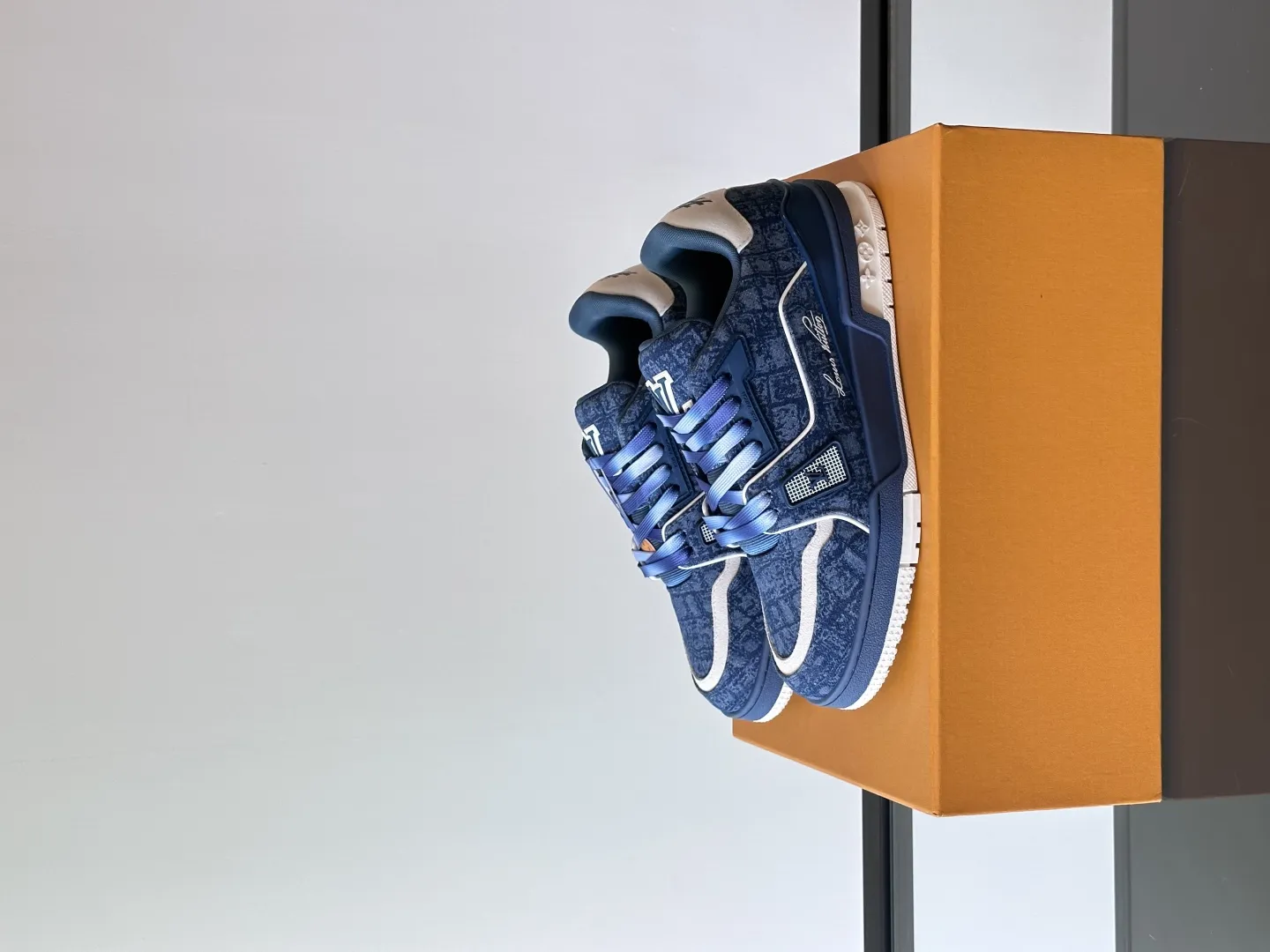 Louis Vuitton LV Trainer Low Men's Sneakers - Blue/White, Designed by Virgil Abloh, Size 38-45 - Image 3