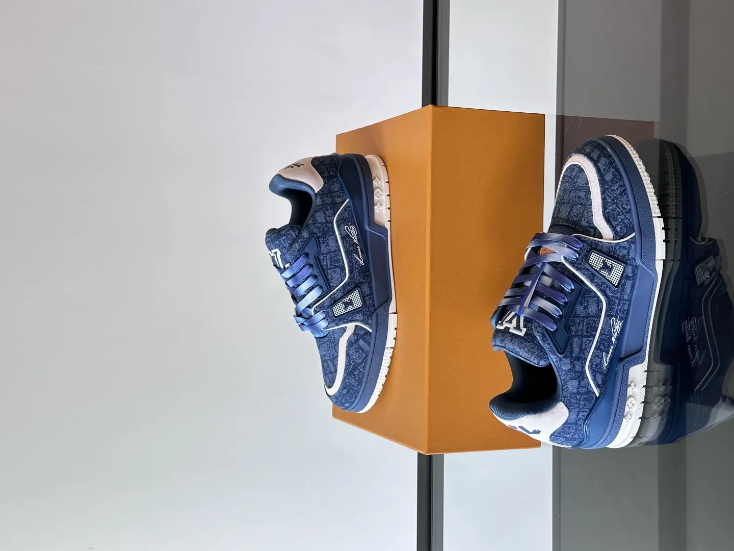 Louis Vuitton LV Trainer Low Men's Sneakers - Blue/White, Designed by Virgil Abloh, Size 38-45 - Image 4