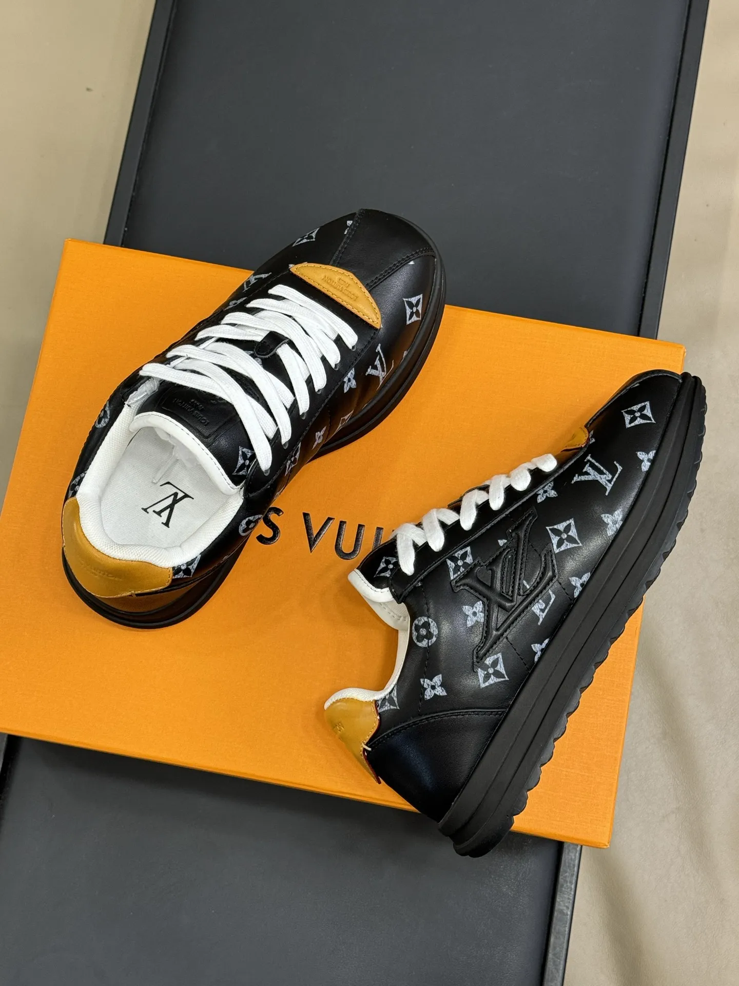 Louis Vuitton Buttersoft ブラックスニーカー - 画像 (5)