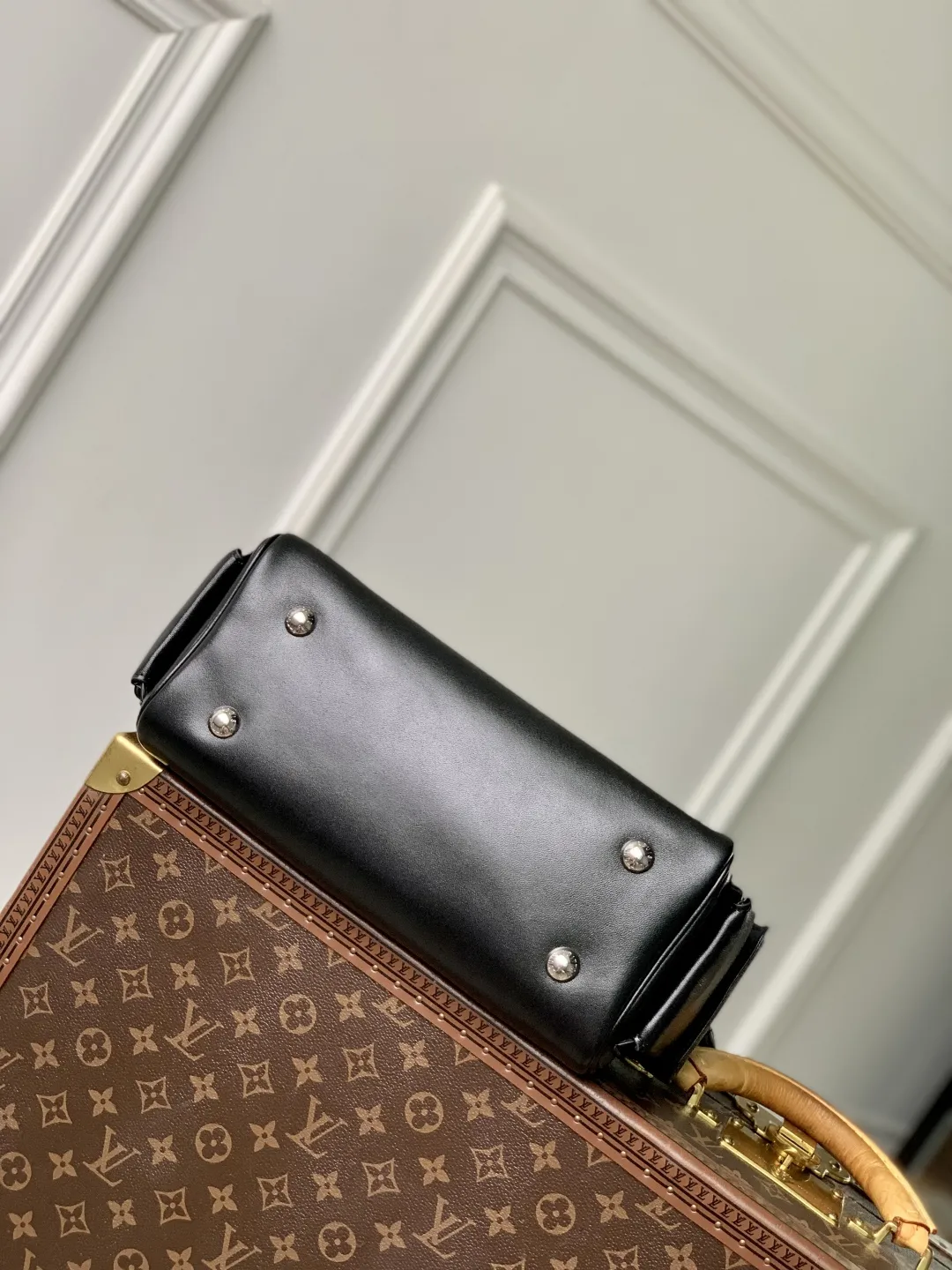 Louis Vuitton LV Vibe Speedy Cargo 黒 バッグ - 画像 (5)