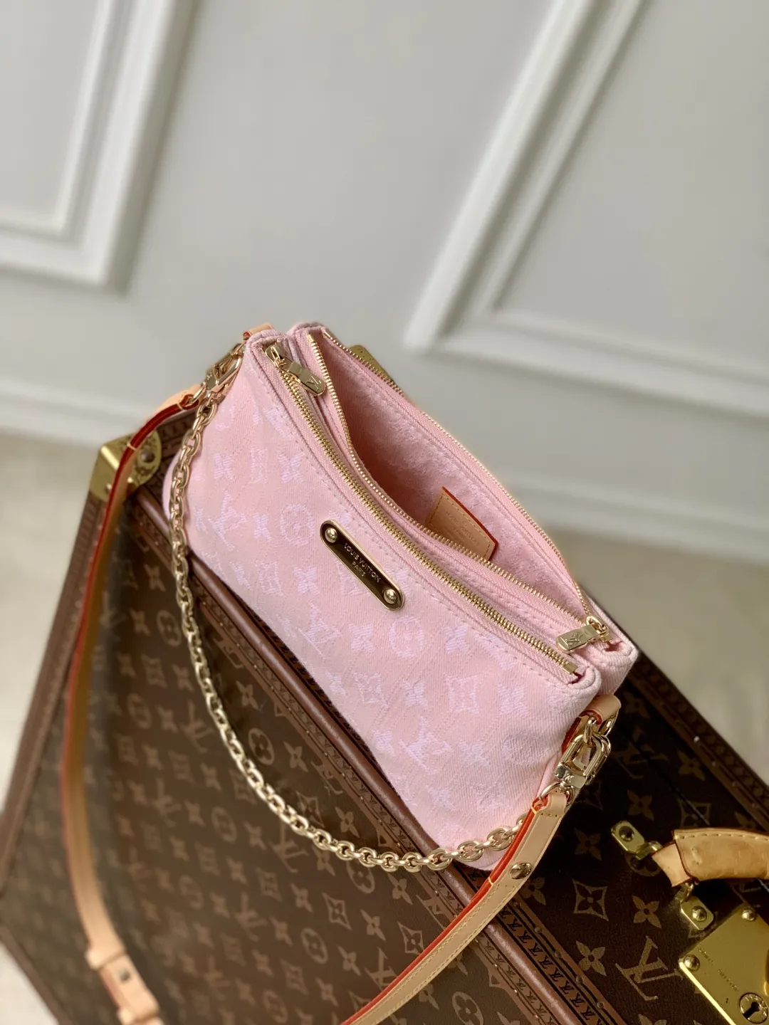 LOUIS VUITTON Liv Pochette ピンク デニムバッグ - 画像 (10)