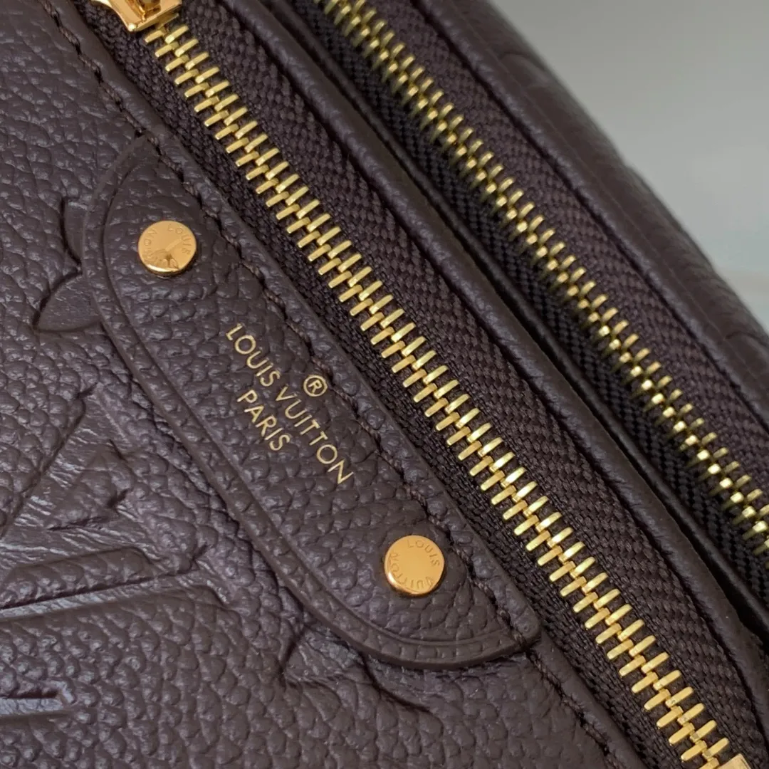 Louis Vuitton チョコレート Mini Bumbag - 画像 (7)