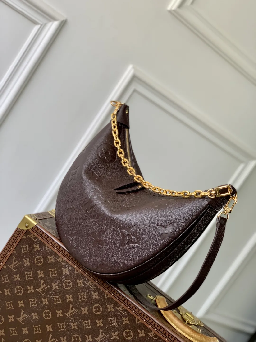 Louis Vuitton チョコレート Loop Hobo バッグ - 画像 (3)