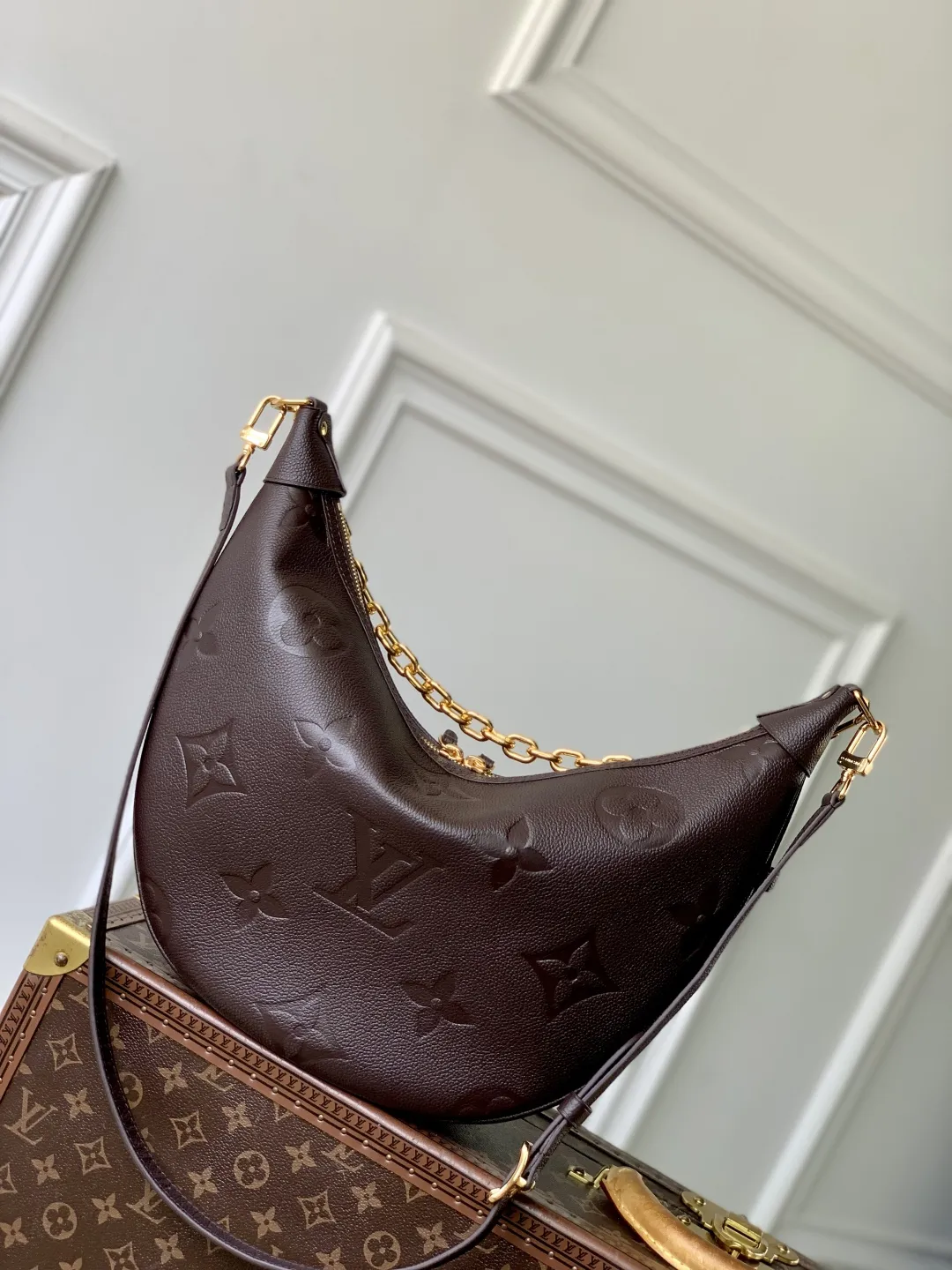 Louis Vuitton チョコレート Loop Hobo バッグ - 画像 (4)