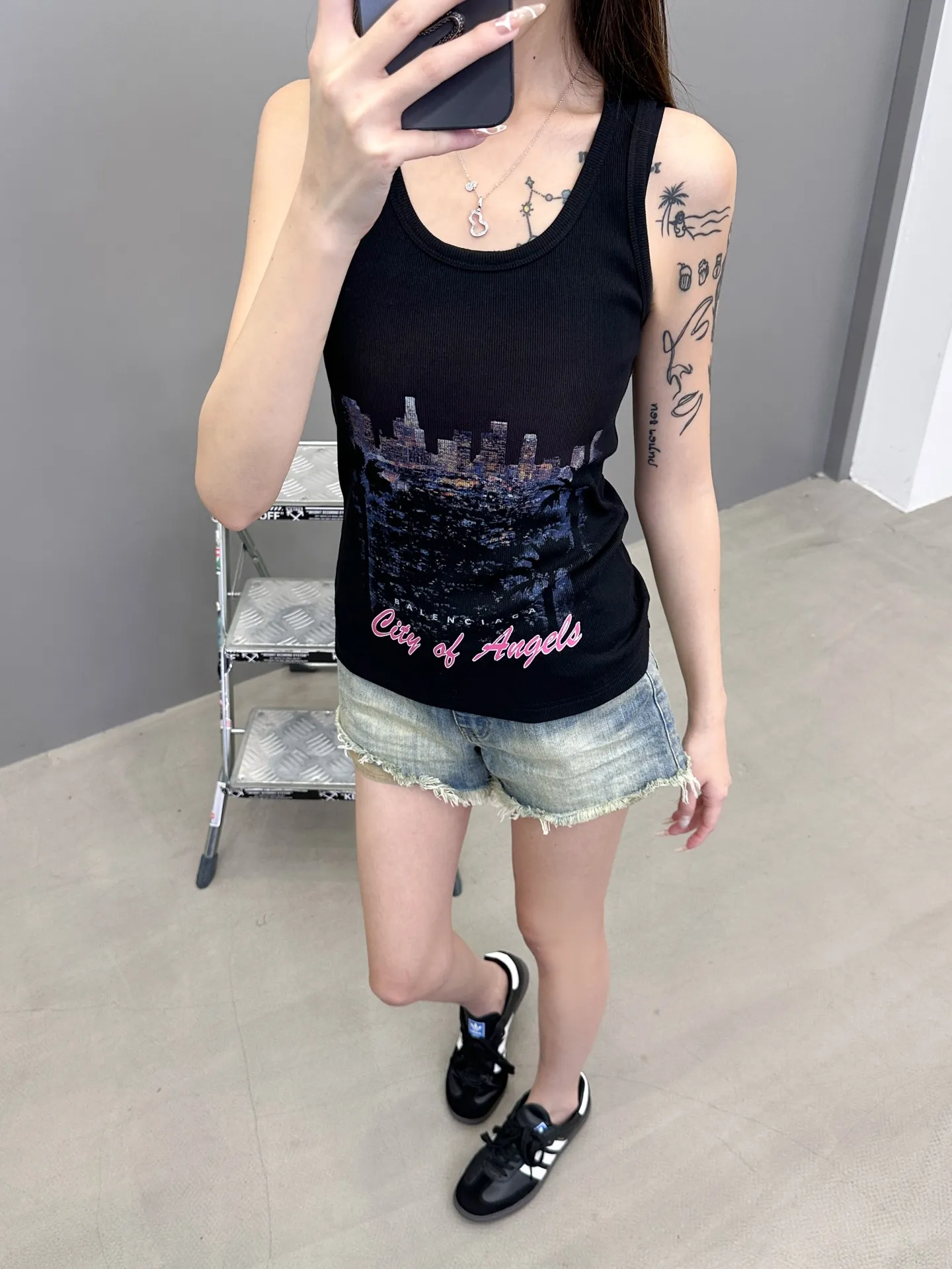 パリ新作黒ベストシティプリントSMLサイズ - 画像 (5)