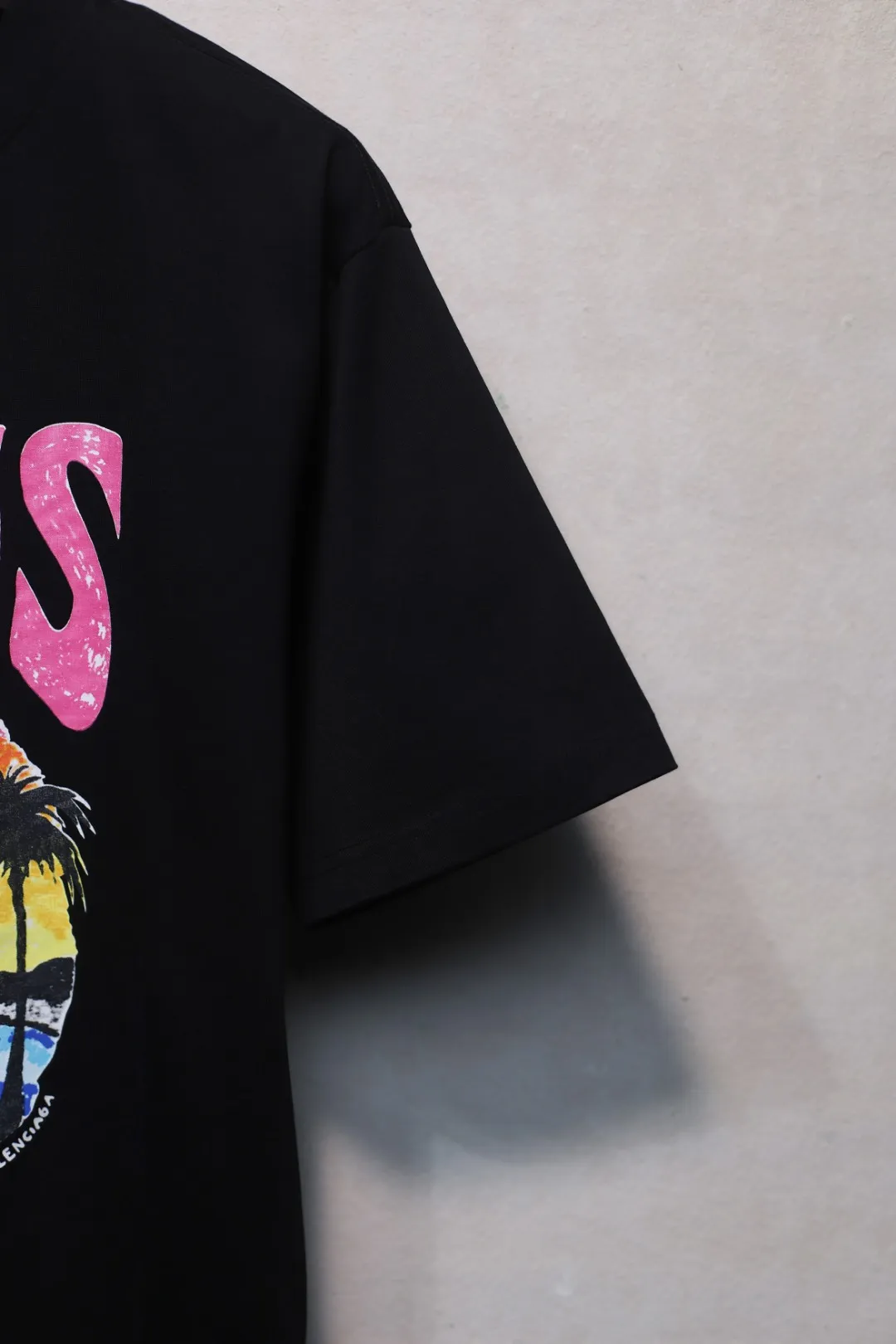 BALENCIAGA新作黒プリント半袖Tシャツ - 画像 (8)