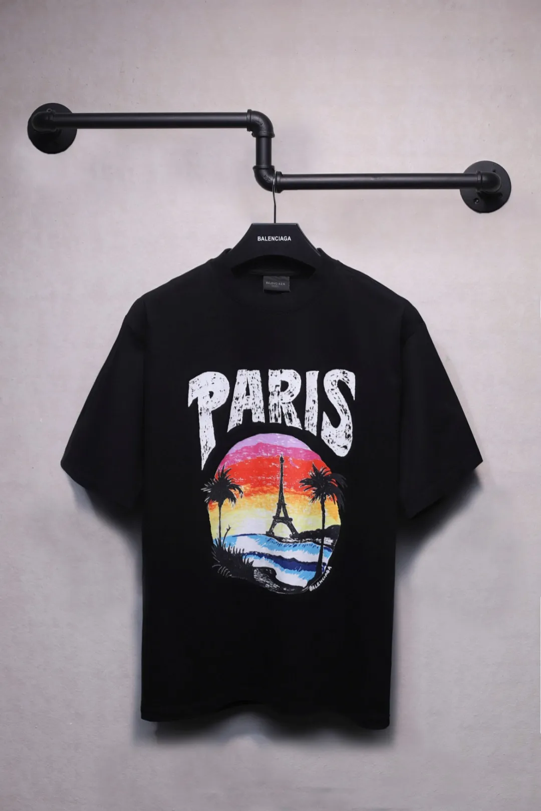 BALENCIAGA新作黒プリント半袖Tシャツ