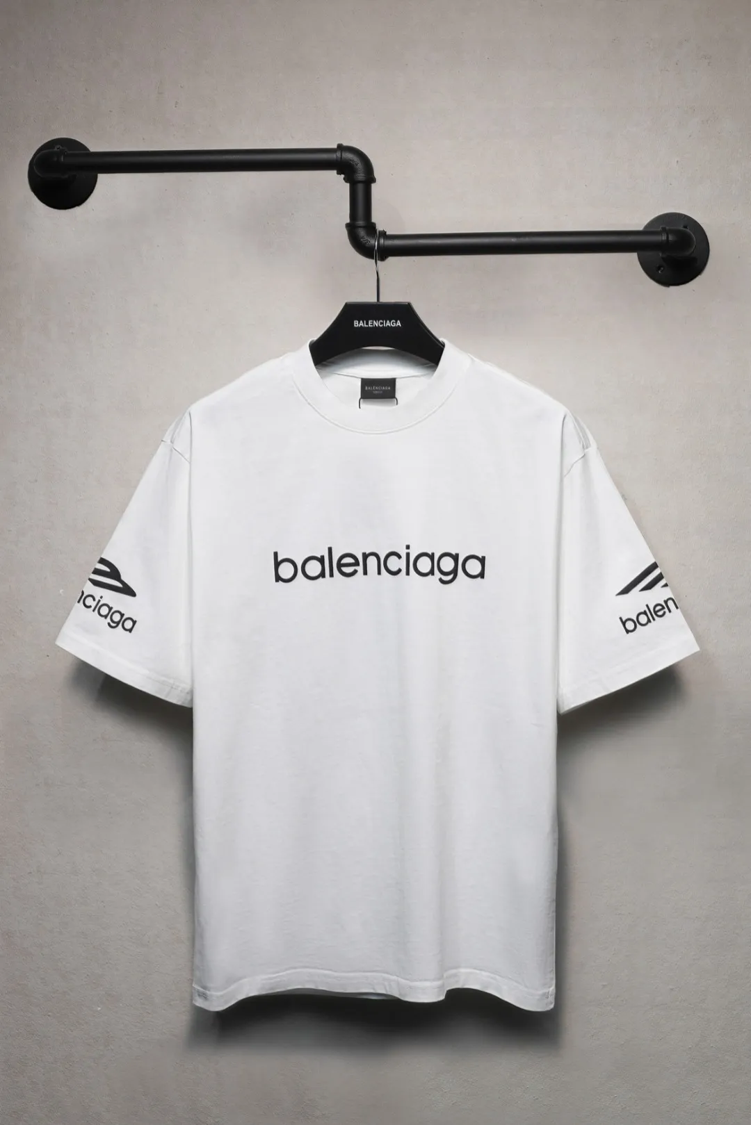BALENCIAGA新作白プリント半袖Tシャツ