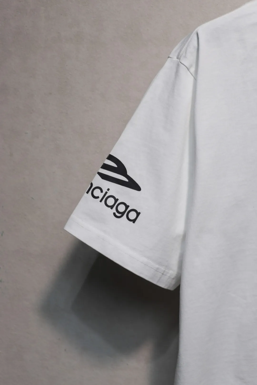 BALENCIAGA新作白プリント半袖Tシャツ - 画像 (6)