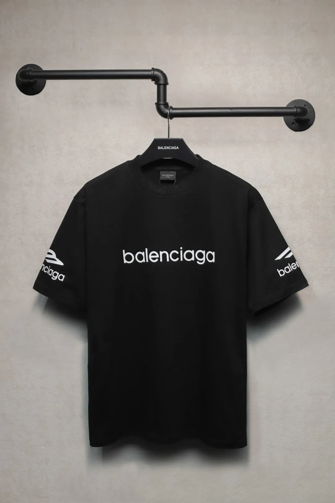 BALENCIAGA黒プリント半袖Tシャツ新作