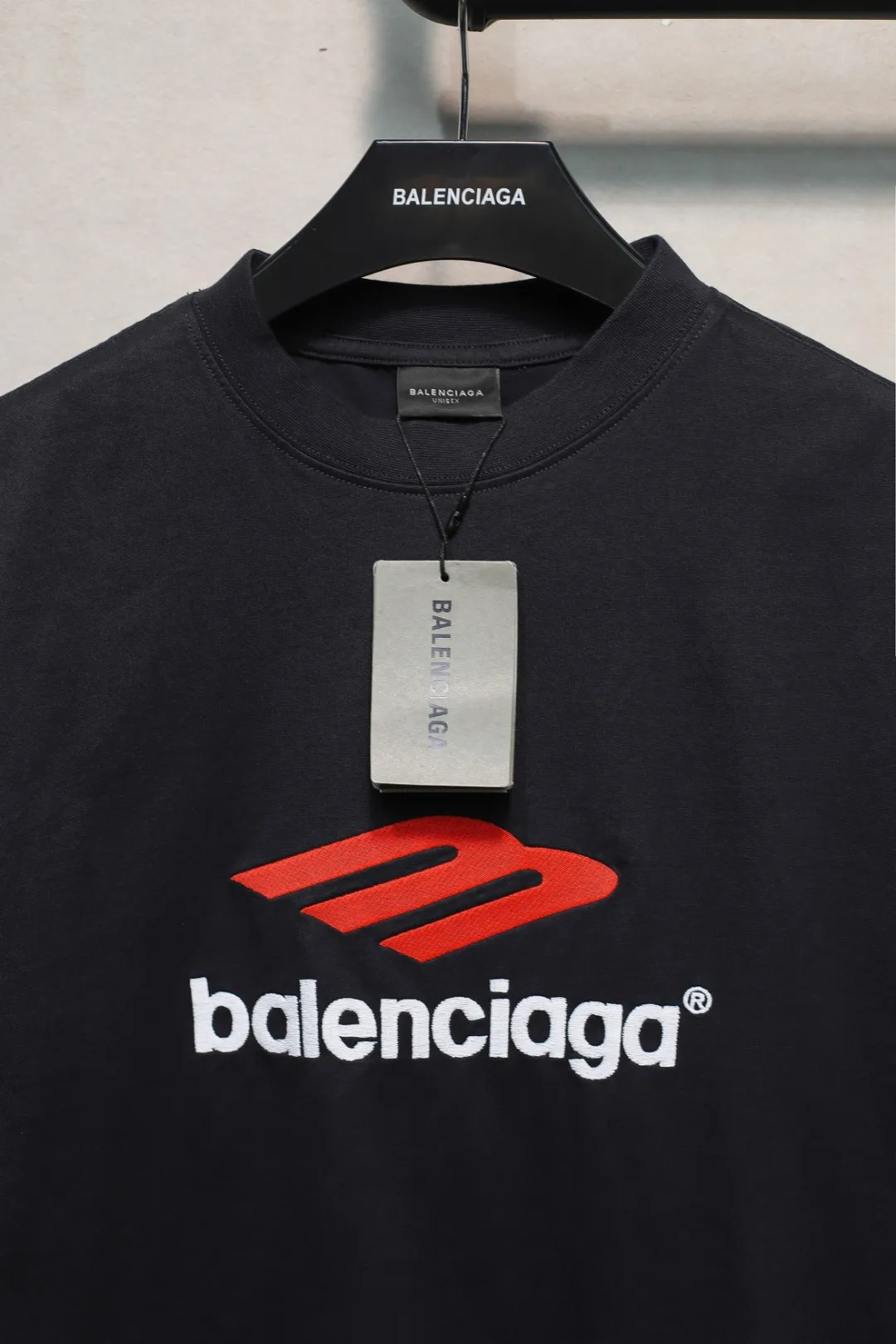 BALENCIAGA ブラックロゴ刺繍Tシャツ - 画像 (7)
