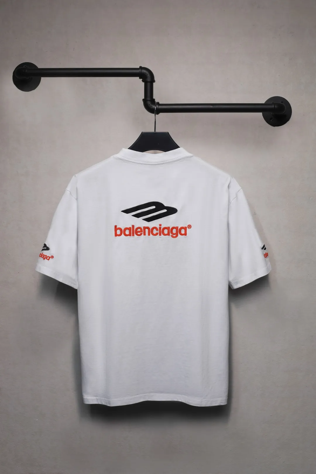 BALENCIAGA ホワイト ロゴ刺繍Tシャツ - 画像 (3)