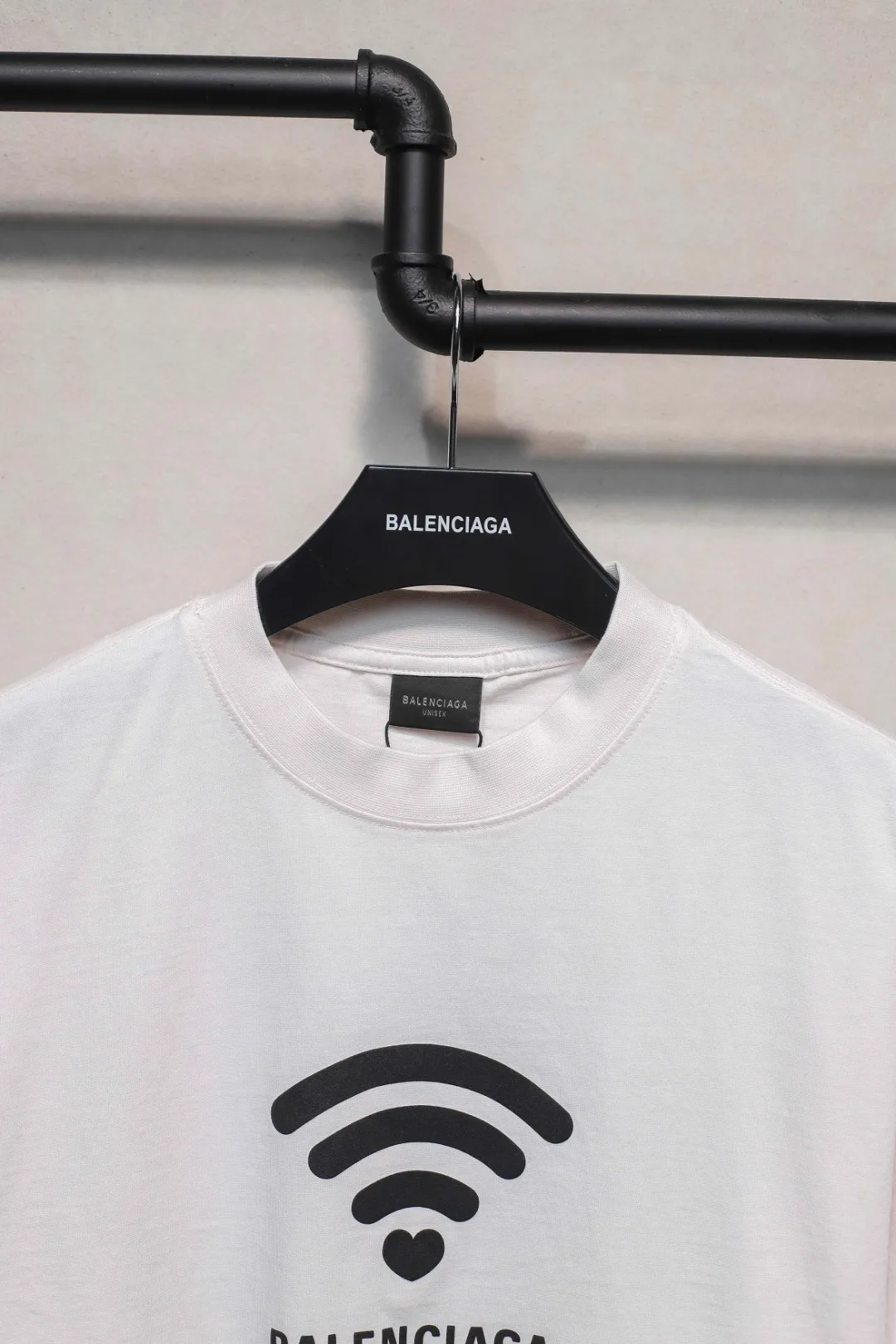 BALENCIAGA ホワイト 520WI-FIプリントTシャツ - 画像 (4)