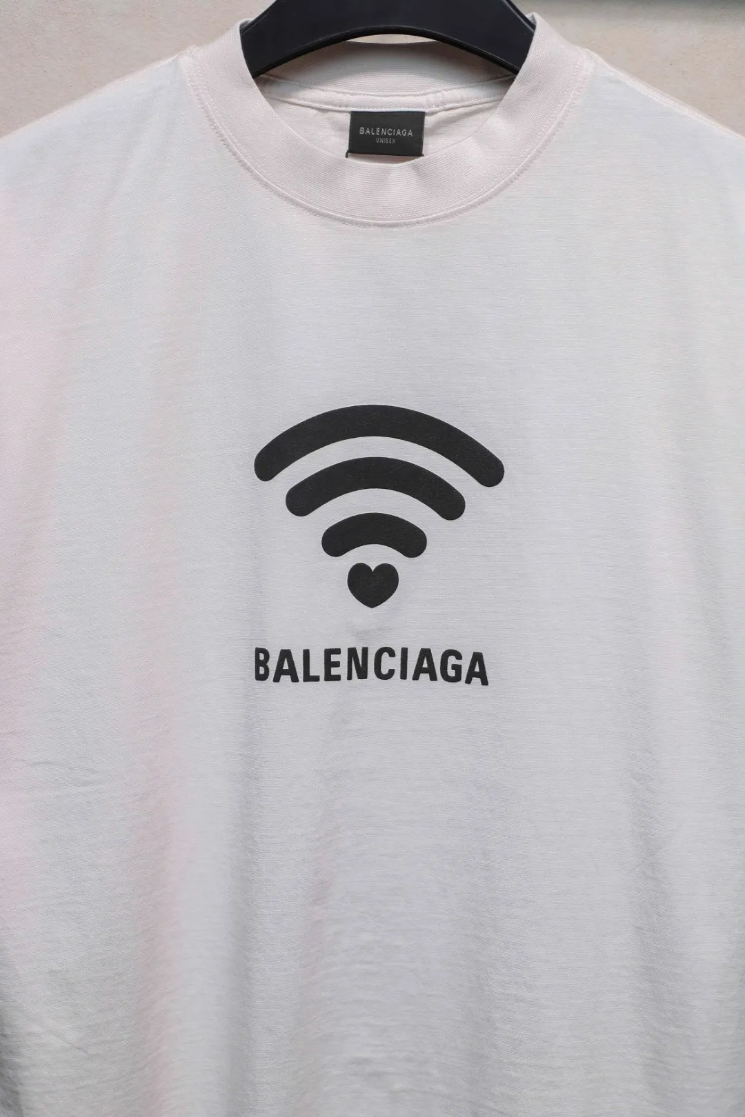 BALENCIAGA ホワイト 520WI-FIプリントTシャツ - 画像 (7)