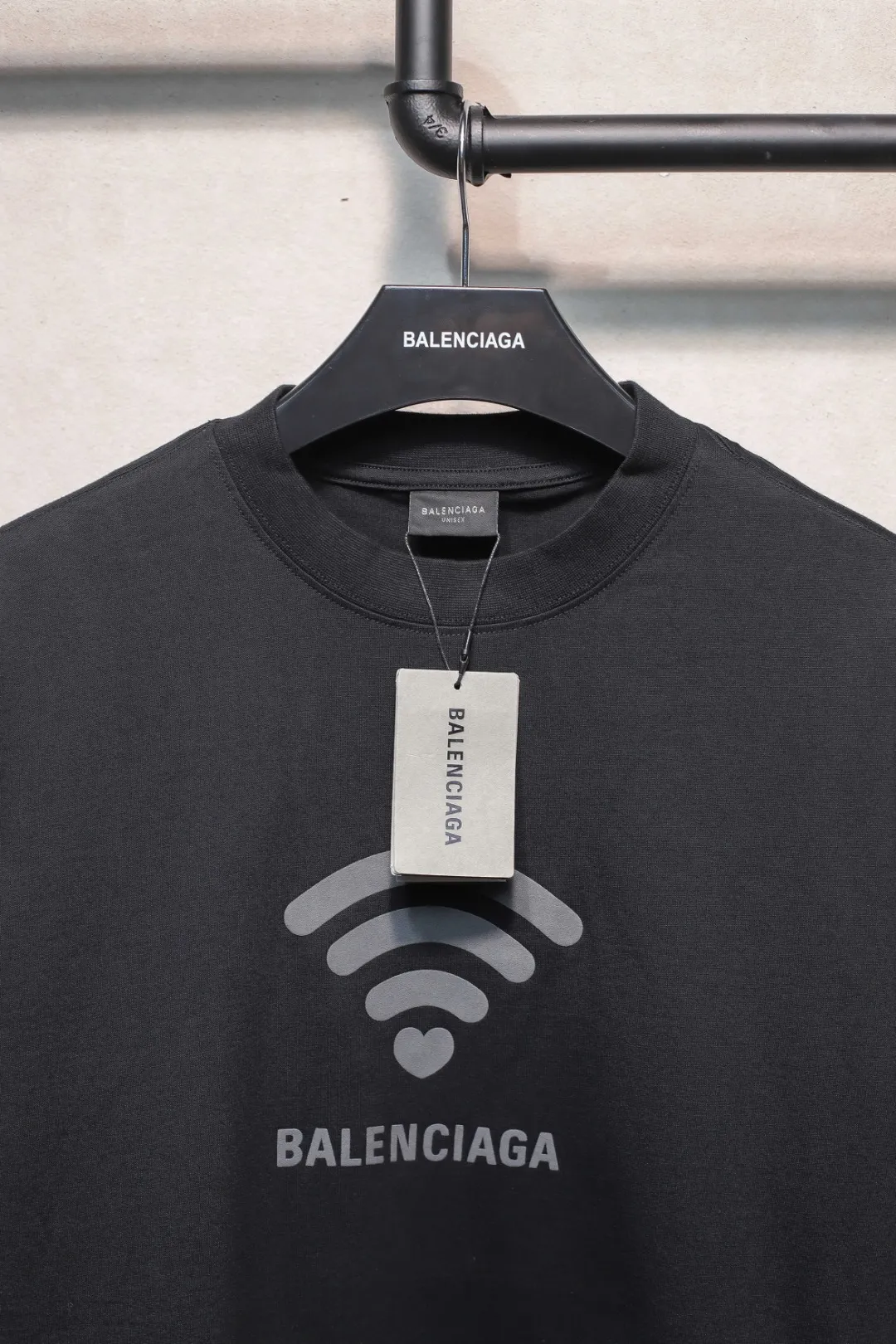 BALENCIAGA 黒 WI-FI Tシャツ - 画像 (5)