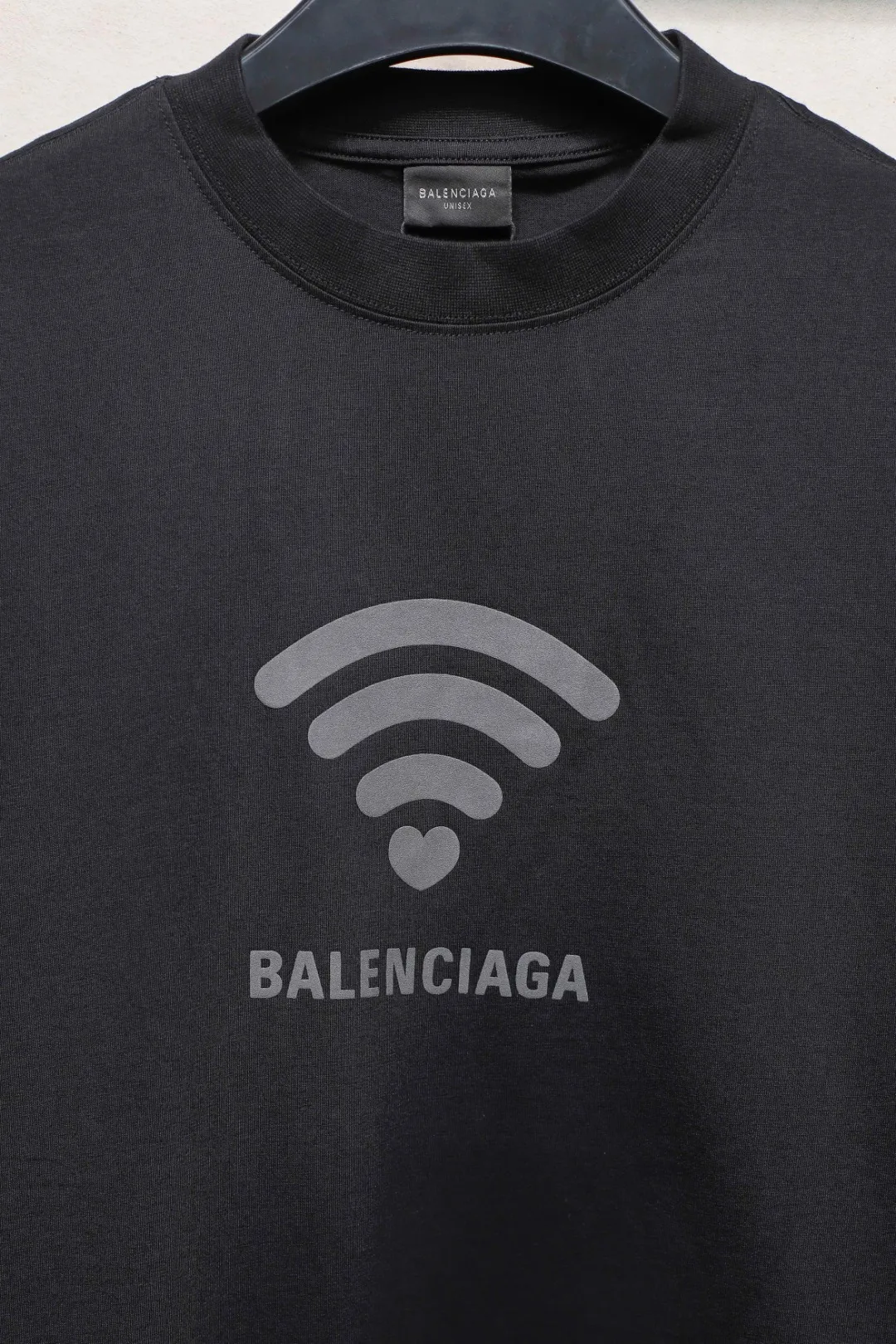 BALENCIAGA 黒 WI-FI Tシャツ - 画像 (7)