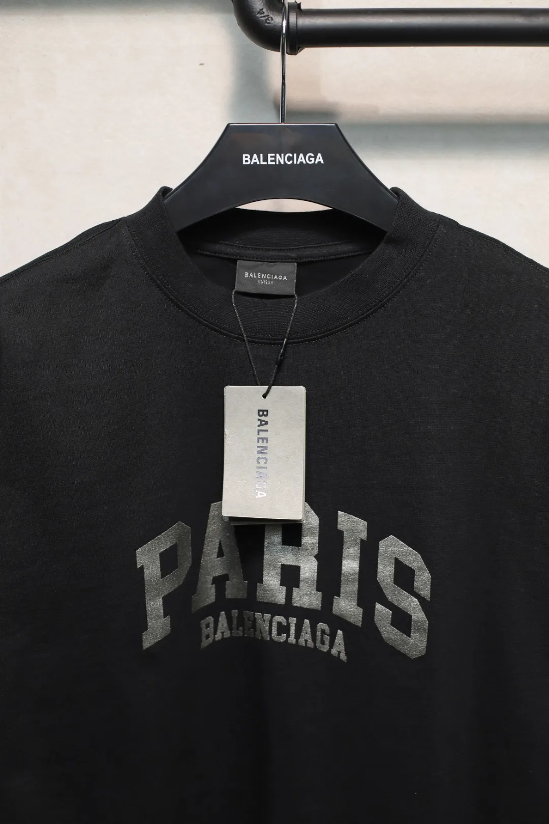 BALENCIAGA パリ黒Tシャツ ゆったりスタイル - 画像 (5)
