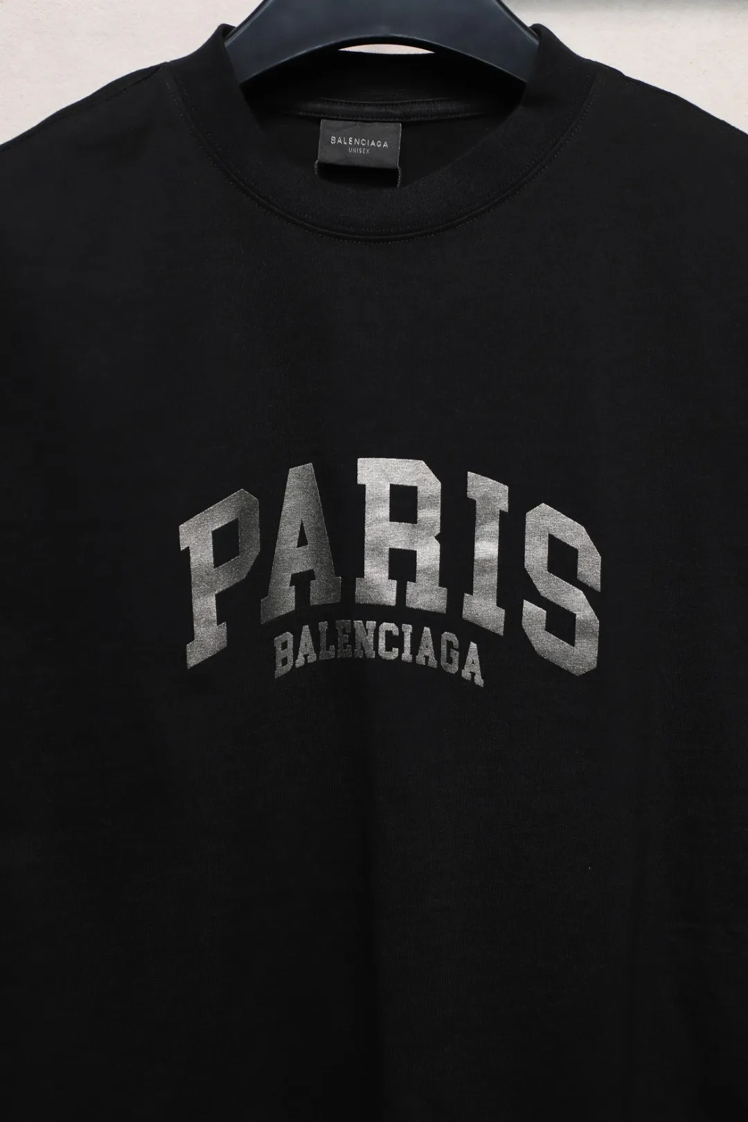 BALENCIAGA パリ黒Tシャツ ゆったりスタイル - 画像 (7)