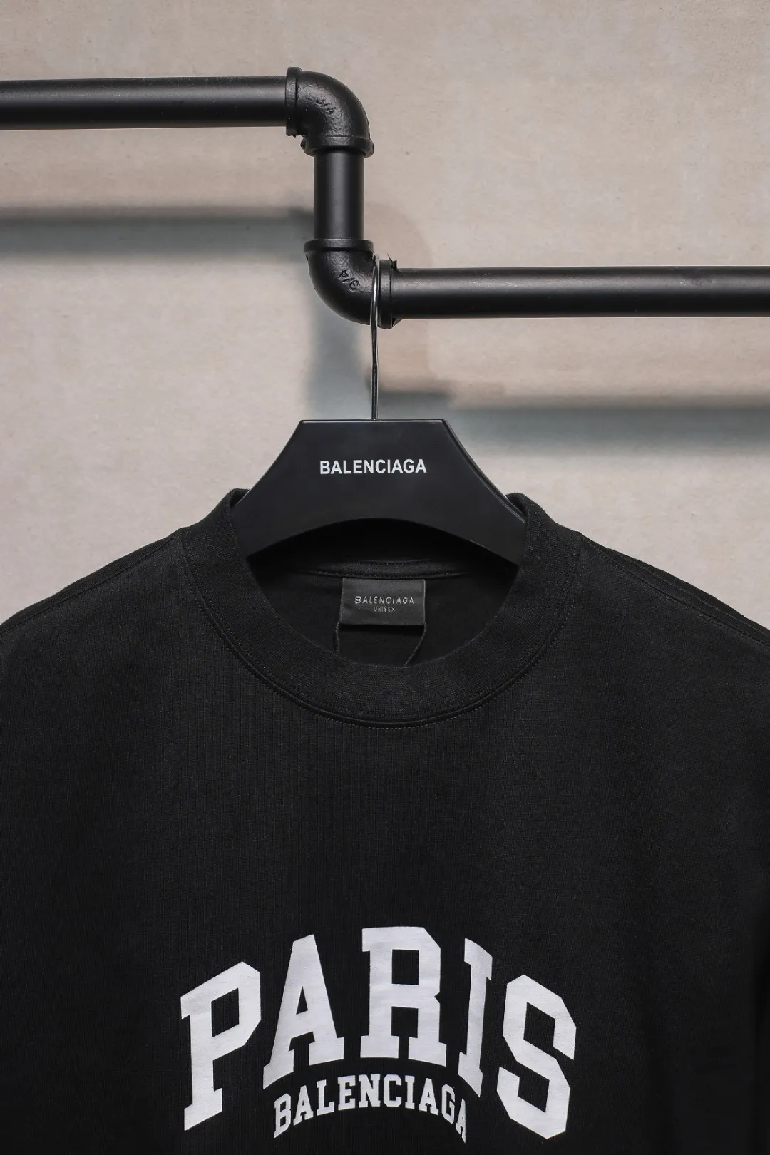 BALENCIAGA パリ黒Tシャツワイドスタイル - 画像 (4)