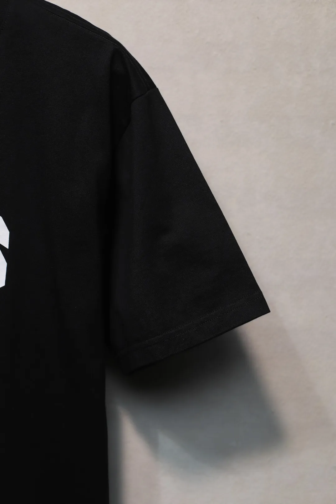 BALENCIAGA パリ黒Tシャツワイドスタイル - 画像 (8)