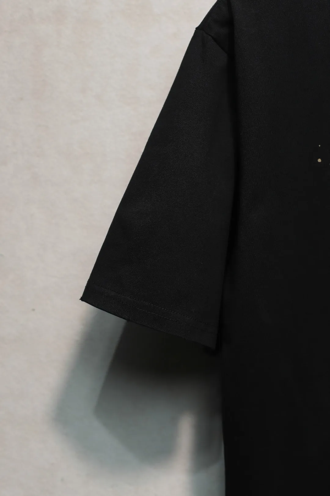 BALENCIAGA新作黒半袖Tシャツ破洞水洗 - 画像 (5)