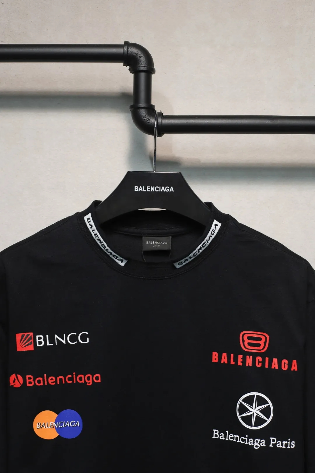 BALENCIAGA新作黒プリント半袖Tシャツ - 画像 (4)